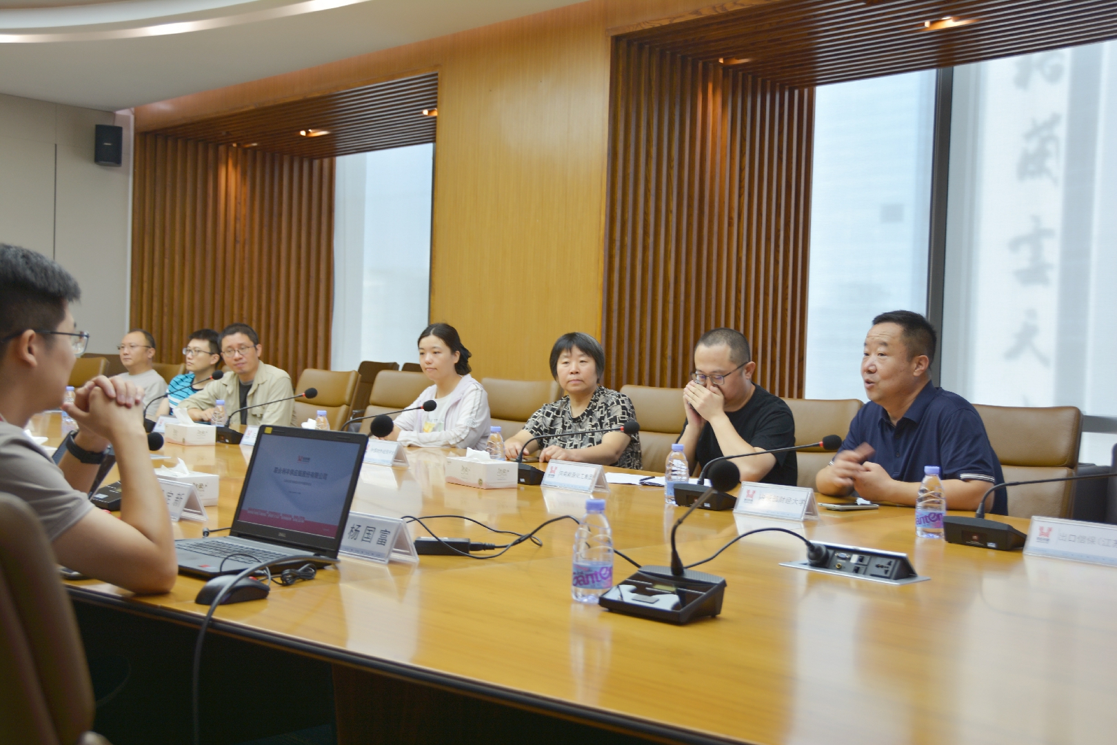 企業(yè)調(diào)研 | 中國對(duì)外經(jīng)濟(jì)貿(mào)易統(tǒng)計(jì)學(xué)會(huì)一行蒞臨聯(lián)合利豐考察座談